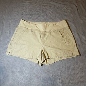 Athleta Cream High-Waist Active Shorts